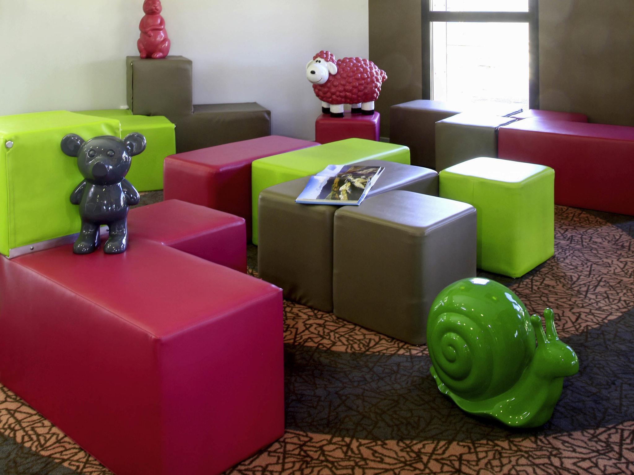 Ibis Styles Castres Hotel Castres  Eksteriør billede