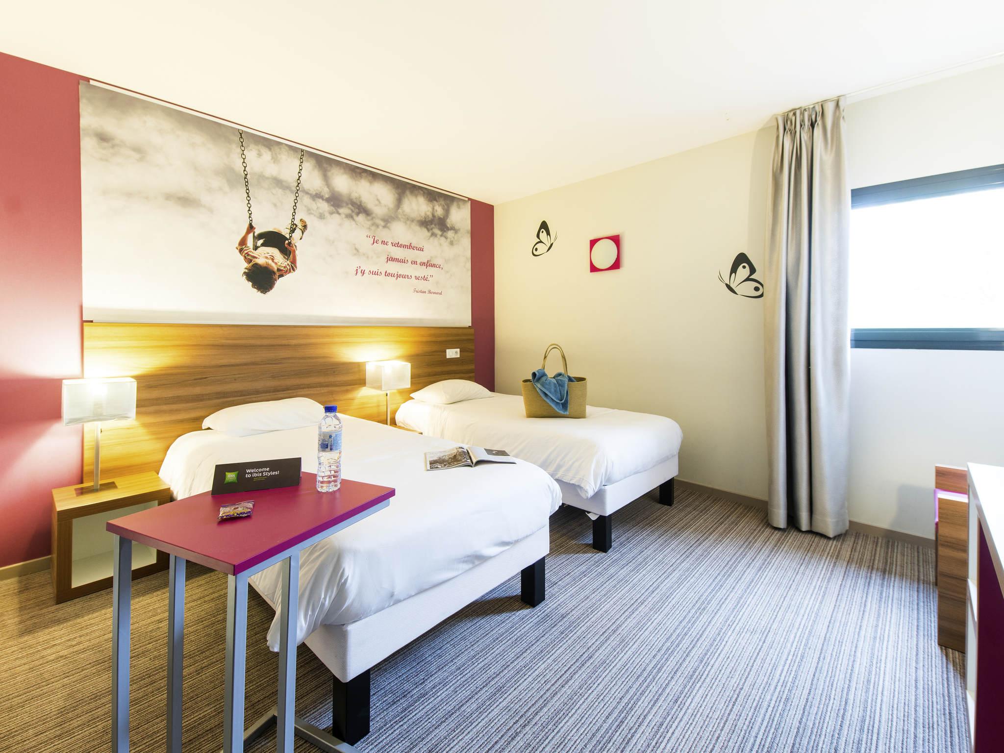 Ibis Styles Castres Hotel Castres  Eksteriør billede