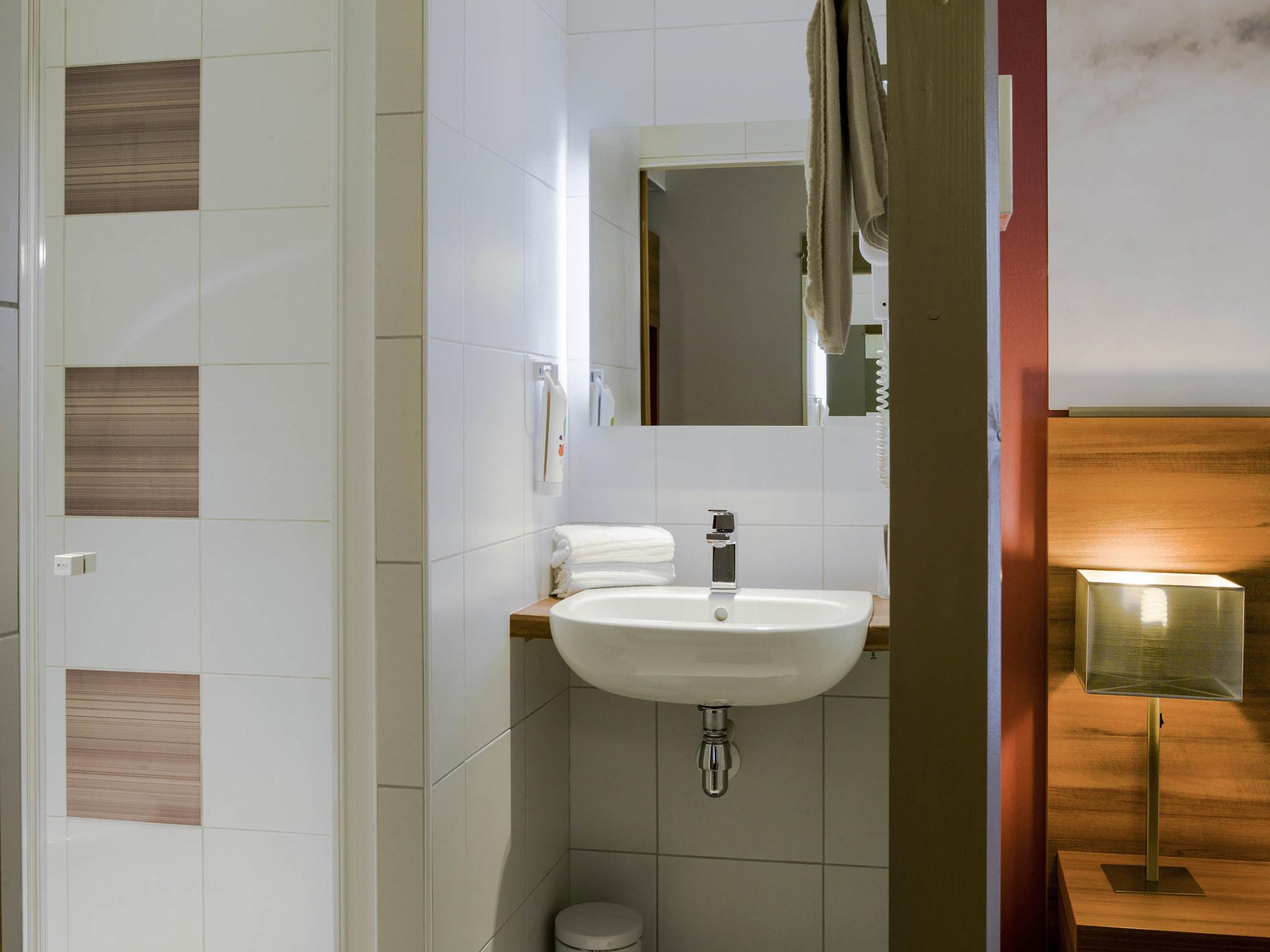Ibis Styles Castres Hotel Castres  Eksteriør billede