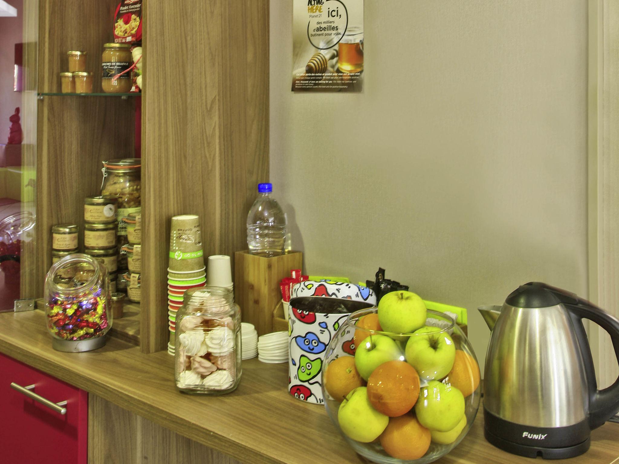 Ibis Styles Castres Hotel Castres  Eksteriør billede